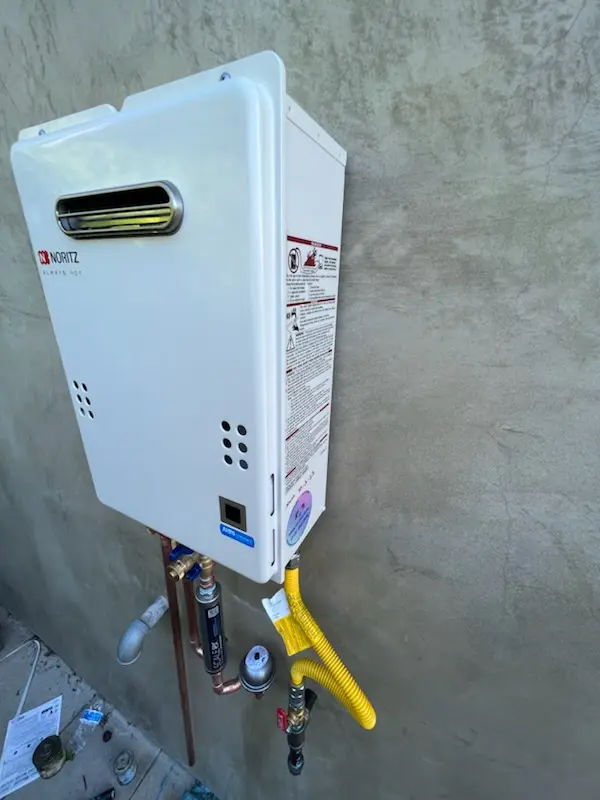 Tankless water heater installation for Raisinville homes